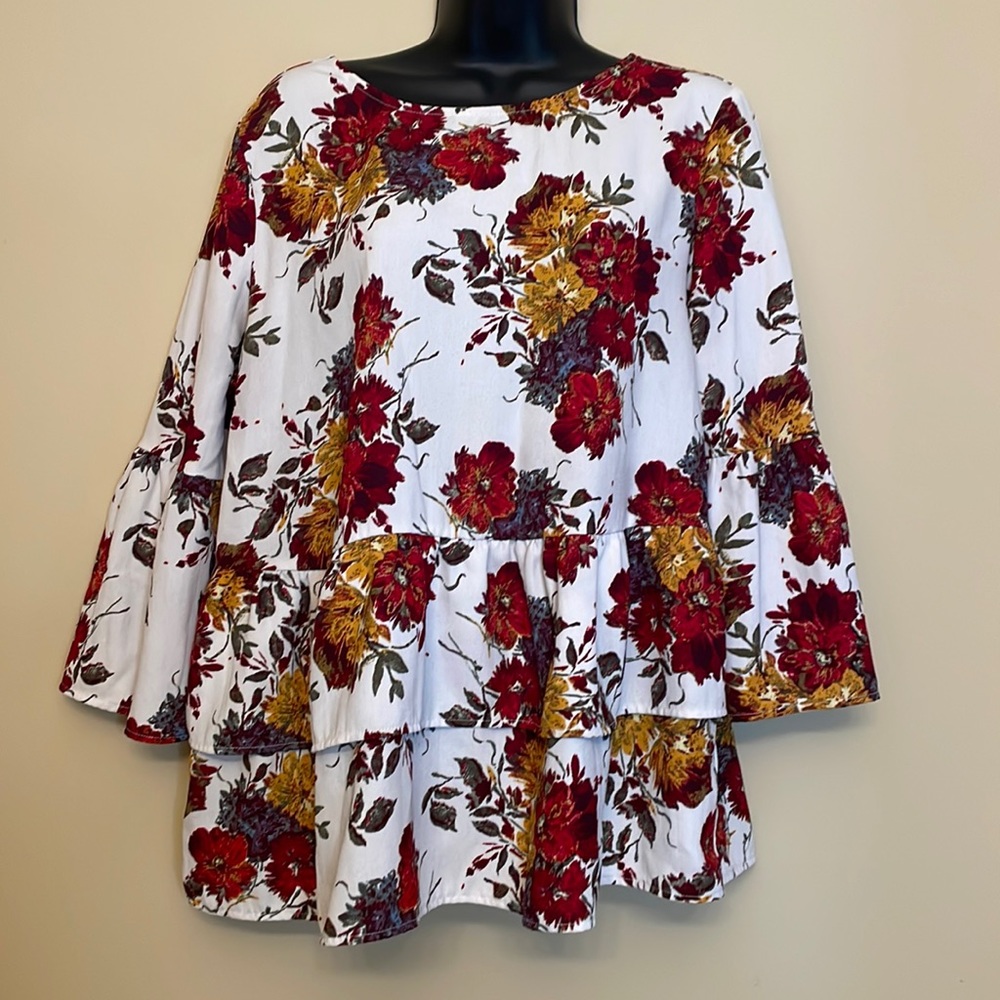 Time and Tru fall floral ruffle blouse Medium
